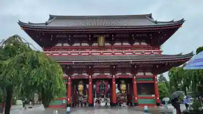 浅草寺の山門・神門