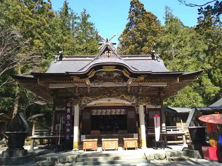 宝登山神社の本殿・本堂
