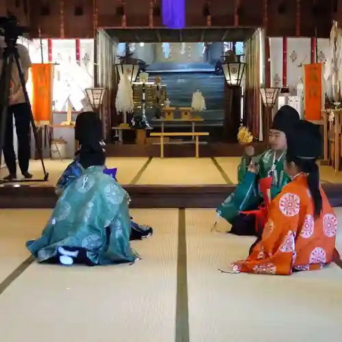 賀羅加波神社の本殿