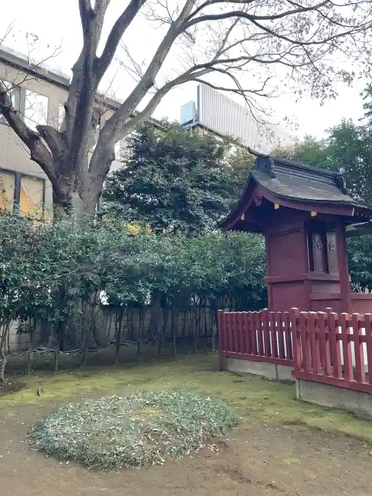天満神社(武蔵一宮氷川神社末社)の{uncategorized: "未分類", other: "その他", undefined: "問題あり", building: "その他建物", grave: "お墓", sacred_gate: "鳥居", guardian: "狛犬", statue: "像", buddha: "仏像", history: "歴史", nature: "自然", garden: "庭園", animal: "動物", pagoda: "塔", temizu: "手水舎", mountain_gate: "山門・神門", sanctuary: "本殿・本堂", subordinate: "末社・摂社", art: "芸術", scenery: "景色", jizo: "地蔵", ema: "絵馬", goshuin: "御朱印", omikuji: "おみくじ", items: "授与品その他", amulet: "お守り", goshuincho: "御朱印帳", eats: "食事", festival: "お祭り", votive_dance: "神楽", shichigosan: "七五三参", wedding: "結婚式", experience: "体験その他", initially: "初詣", around: "周辺", anti_infection: "感染症対策"}