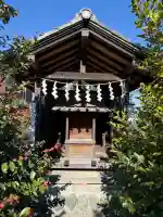 堰宮神社の{uncategorized: "未分類", other: "その他", undefined: "問題あり", building: "その他建物", grave: "お墓", sacred_gate: "鳥居", guardian: "狛犬", statue: "像", buddha: "仏像", history: "歴史", nature: "自然", garden: "庭園", animal: "動物", pagoda: "塔", temizu: "手水舎", mountain_gate: "山門・神門", sanctuary: "本殿・本堂", subordinate: "末社・摂社", art: "芸術", scenery: "景色", jizo: "地蔵", ema: "絵馬", goshuin: "御朱印", omikuji: "おみくじ", items: "授与品その他", amulet: "お守り", goshuincho: "御朱印帳", eats: "食事", festival: "お祭り", votive_dance: "神楽", shichigosan: "七五三参", wedding: "結婚式", experience: "体験その他", initially: "初詣", around: "周辺", anti_infection: "感染症対策"}