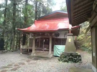 軍刀利神社の本殿・本堂