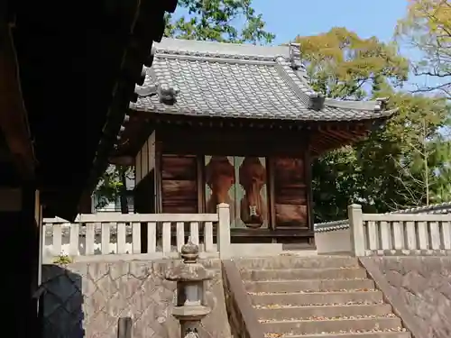 御鍬神社の本殿・本堂