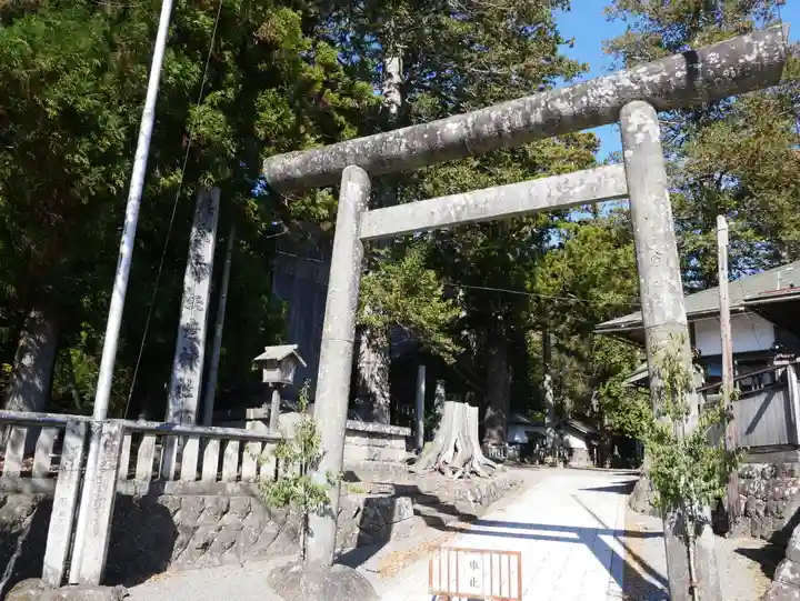 矢彦神社の鳥居