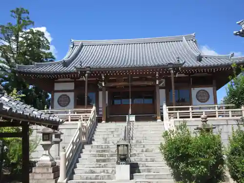 達磨寺の本殿・本堂