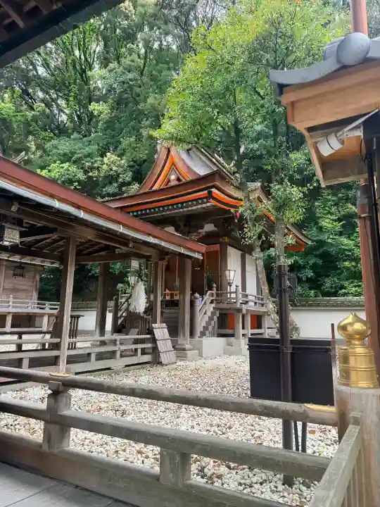 闘鶏神社の{uncategorized: "未分類", other: "その他", undefined: "問題あり", building: "その他建物", grave: "お墓", sacred_gate: "鳥居", guardian: "狛犬", statue: "像", buddha: "仏像", history: "歴史", nature: "自然", garden: "庭園", animal: "動物", pagoda: "塔", temizu: "手水舎", mountain_gate: "山門・神門", sanctuary: "本殿・本堂", subordinate: "末社・摂社", art: "芸術", scenery: "景色", jizo: "地蔵", ema: "絵馬", goshuin: "御朱印", omikuji: "おみくじ", items: "授与品その他", amulet: "お守り", goshuincho: "御朱印帳", eats: "食事", festival: "お祭り", votive_dance: "神楽", shichigosan: "七五三参", wedding: "結婚式", experience: "体験その他", initially: "初詣", around: "周辺", anti_infection: "感染症対策"}