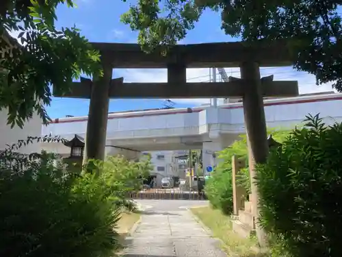 八幡神社の鳥居