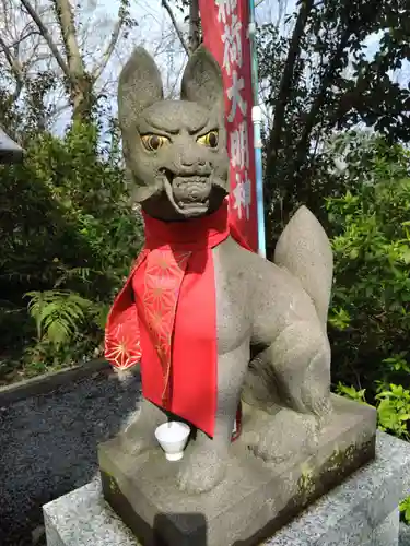 鷲尾愛宕神社の狛犬