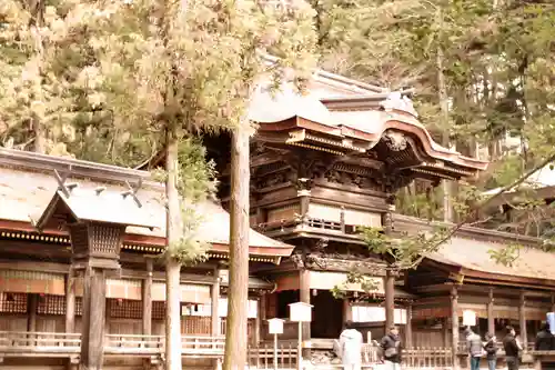 諏訪大社下社春宮(長野県)