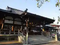 新井薬師(梅照院)の本殿・本堂