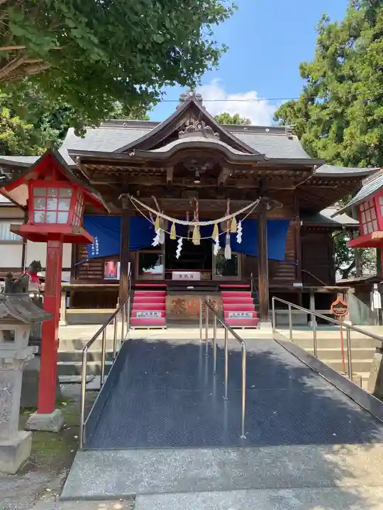 小泉稲荷神社の本殿・本堂