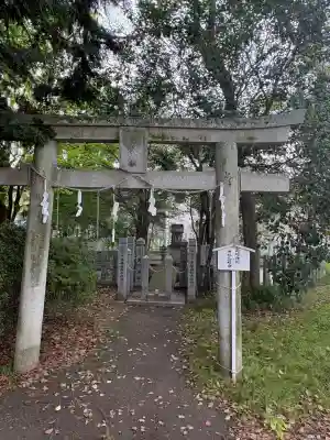 泊神社の{uncategorized: "未分類", other: "その他", undefined: "問題あり", building: "その他建物", grave: "お墓", sacred_gate: "鳥居", guardian: "狛犬", statue: "像", buddha: "仏像", history: "歴史", nature: "自然", garden: "庭園", animal: "動物", pagoda: "塔", temizu: "手水舎", mountain_gate: "山門・神門", sanctuary: "本殿・本堂", subordinate: "末社・摂社", art: "芸術", scenery: "景色", jizo: "地蔵", ema: "絵馬", goshuin: "御朱印", omikuji: "おみくじ", items: "授与品その他", amulet: "お守り", goshuincho: "御朱印帳", eats: "食事", festival: "お祭り", votive_dance: "神楽", shichigosan: "七五三参", wedding: "結婚式", experience: "体験その他", initially: "初詣", around: "周辺", anti_infection: "感染症対策"}