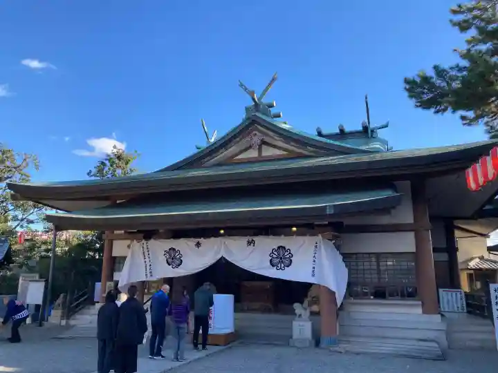 岸城神社の{uncategorized: "未分類", other: "その他", undefined: "問題あり", building: "その他建物", grave: "お墓", sacred_gate: "鳥居", guardian: "狛犬", statue: "像", buddha: "仏像", history: "歴史", nature: "自然", garden: "庭園", animal: "動物", pagoda: "塔", temizu: "手水舎", mountain_gate: "山門・神門", sanctuary: "本殿・本堂", subordinate: "末社・摂社", art: "芸術", scenery: "景色", jizo: "地蔵", ema: "絵馬", goshuin: "御朱印", omikuji: "おみくじ", items: "授与品その他", amulet: "お守り", goshuincho: "御朱印帳", eats: "食事", festival: "お祭り", votive_dance: "神楽", shichigosan: "七五三参", wedding: "結婚式", experience: "体験その他", initially: "初詣", around: "周辺", anti_infection: "感染症対策"}