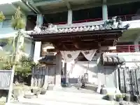 救馬溪観音の山門・神門