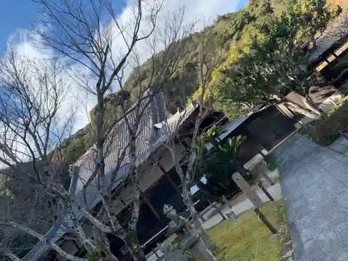 両足寺の建物その他