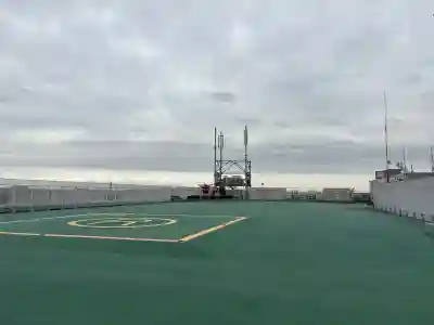 京急稲荷大神の{uncategorized: "未分類", other: "その他", undefined: "問題あり", building: "その他建物", grave: "お墓", sacred_gate: "鳥居", guardian: "狛犬", statue: "像", buddha: "仏像", history: "歴史", nature: "自然", garden: "庭園", animal: "動物", pagoda: "塔", temizu: "手水舎", mountain_gate: "山門・神門", sanctuary: "本殿・本堂", subordinate: "末社・摂社", art: "芸術", scenery: "景色", jizo: "地蔵", ema: "絵馬", goshuin: "御朱印", omikuji: "おみくじ", items: "授与品その他", amulet: "お守り", goshuincho: "御朱印帳", eats: "食事", festival: "お祭り", votive_dance: "神楽", shichigosan: "七五三参", wedding: "結婚式", experience: "体験その他", initially: "初詣", around: "周辺", anti_infection: "感染症対策"}