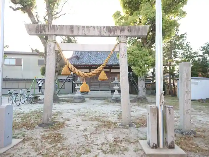 神明社(丁田町)の鳥居