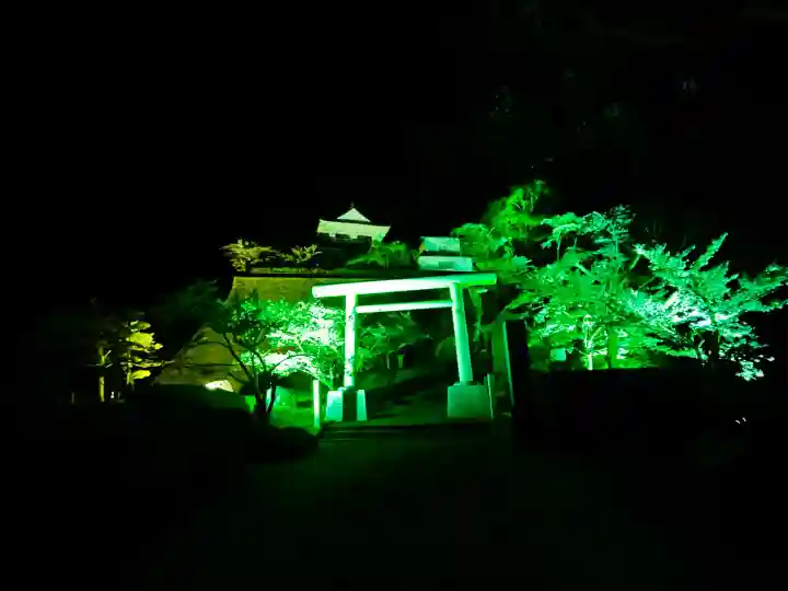 涌谷神社の{uncategorized: "未分類", other: "その他", undefined: "問題あり", building: "その他建物", grave: "お墓", sacred_gate: "鳥居", guardian: "狛犬", statue: "像", buddha: "仏像", history: "歴史", nature: "自然", garden: "庭園", animal: "動物", pagoda: "塔", temizu: "手水舎", mountain_gate: "山門・神門", sanctuary: "本殿・本堂", subordinate: "末社・摂社", art: "芸術", scenery: "景色", jizo: "地蔵", ema: "絵馬", goshuin: "御朱印", omikuji: "おみくじ", items: "授与品その他", amulet: "お守り", goshuincho: "御朱印帳", eats: "食事", festival: "お祭り", votive_dance: "神楽", shichigosan: "七五三参", wedding: "結婚式", experience: "体験その他", initially: "初詣", around: "周辺", anti_infection: "感染症対策"}