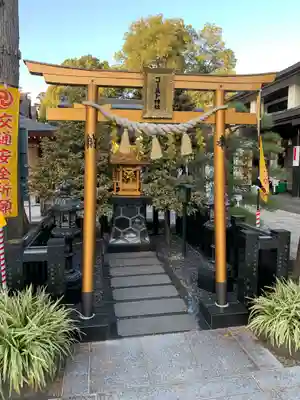 亀ケ池八幡宮の末社・摂社