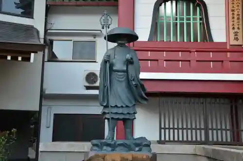 放生寺の像