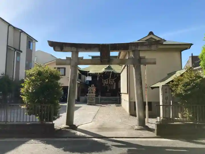 杉山神社(和田町)の{uncategorized: "未分類", other: "その他", undefined: "問題あり", building: "その他建物", grave: "お墓", sacred_gate: "鳥居", guardian: "狛犬", statue: "像", buddha: "仏像", history: "歴史", nature: "自然", garden: "庭園", animal: "動物", pagoda: "塔", temizu: "手水舎", mountain_gate: "山門・神門", sanctuary: "本殿・本堂", subordinate: "末社・摂社", art: "芸術", scenery: "景色", jizo: "地蔵", ema: "絵馬", goshuin: "御朱印", omikuji: "おみくじ", items: "授与品その他", amulet: "お守り", goshuincho: "御朱印帳", eats: "食事", festival: "お祭り", votive_dance: "神楽", shichigosan: "七五三参", wedding: "結婚式", experience: "体験その他", initially: "初詣", around: "周辺", anti_infection: "感染症対策"}