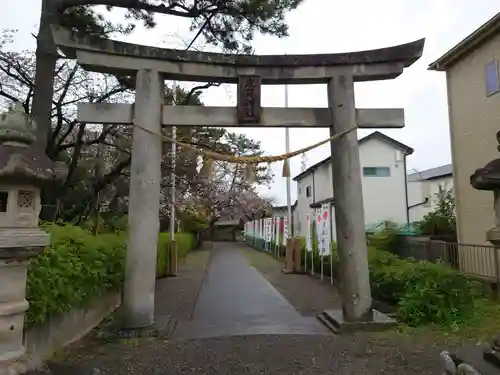 鹿苑神社の鳥居