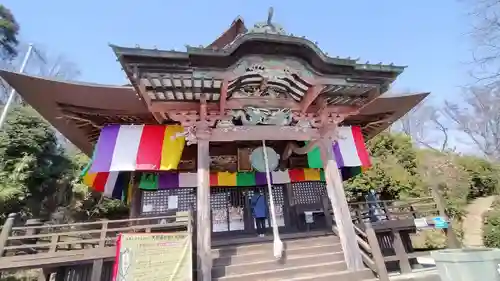 埼玉厄除け開運大師・龍泉寺（切り絵御朱印発祥の寺）の本殿