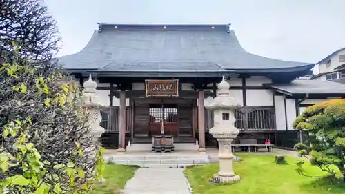 法岩院の本殿・本堂