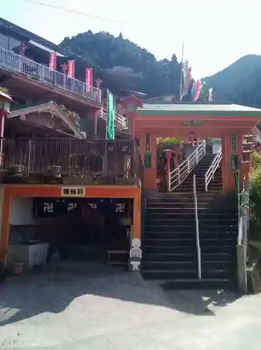 切幡寺の山門・神門