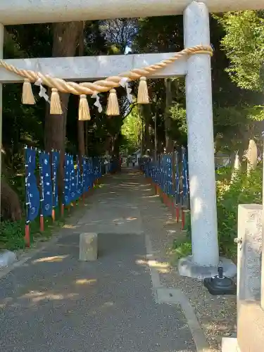 泉神社の{uncategorized: "未分類", other: "その他", undefined: "問題あり", building: "その他建物", grave: "お墓", sacred_gate: "鳥居", guardian: "狛犬", statue: "像", buddha: "仏像", history: "歴史", nature: "自然", garden: "庭園", animal: "動物", pagoda: "塔", temizu: "手水舎", mountain_gate: "山門・神門", sanctuary: "本殿・本堂", subordinate: "末社・摂社", art: "芸術", scenery: "景色", jizo: "地蔵", ema: "絵馬", goshuin: "御朱印", omikuji: "おみくじ", items: "授与品その他", amulet: "お守り", goshuincho: "御朱印帳", eats: "食事", festival: "お祭り", votive_dance: "神楽", shichigosan: "七五三参", wedding: "結婚式", experience: "体験その他", initially: "初詣", around: "周辺", anti_infection: "感染症対策"}