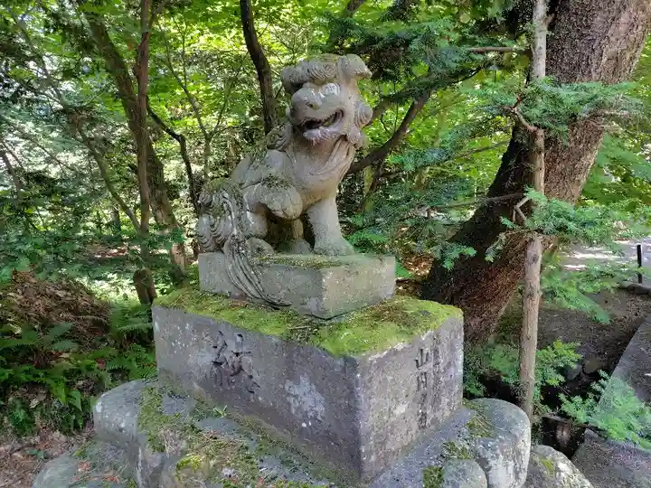比布神社の狛犬