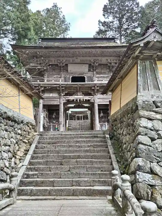 横蔵寺(岐阜県)