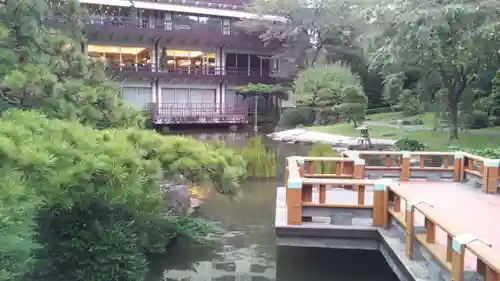 東郷神社の庭園