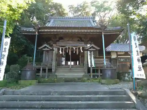 衣笠神社の本殿