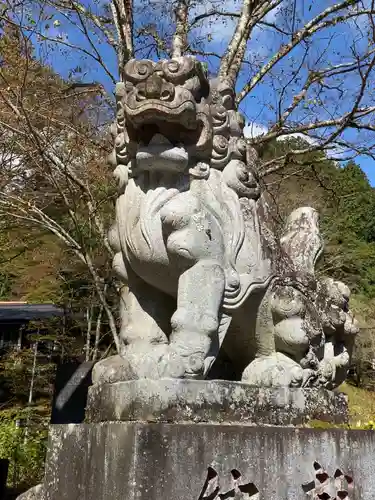 古峯神社の狛犬