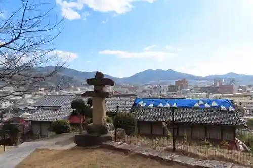 新宮社（岩瀧神社摂社）の景色