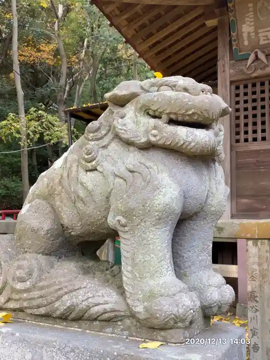 御嶽神社の狛犬