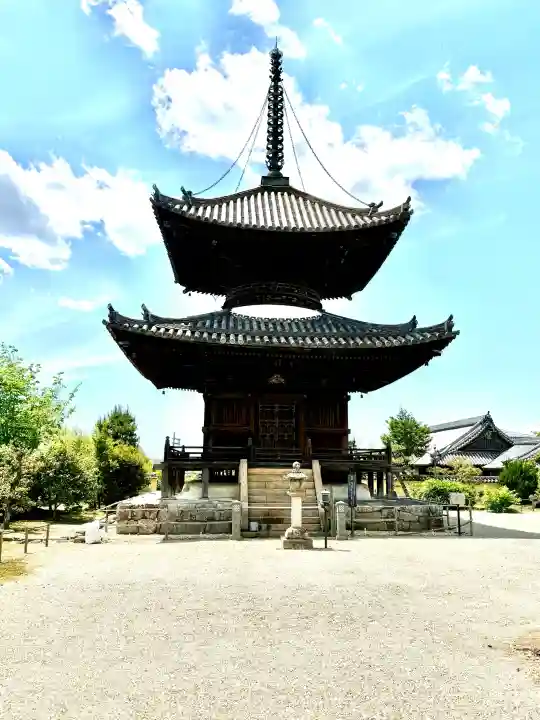 叡福寺の{uncategorized: "未分類", other: "その他", undefined: "問題あり", building: "その他建物", grave: "お墓", sacred_gate: "鳥居", guardian: "狛犬", statue: "像", buddha: "仏像", history: "歴史", nature: "自然", garden: "庭園", animal: "動物", pagoda: "塔", temizu: "手水舎", mountain_gate: "山門・神門", sanctuary: "本殿・本堂", subordinate: "末社・摂社", art: "芸術", scenery: "景色", jizo: "地蔵", ema: "絵馬", goshuin: "御朱印", omikuji: "おみくじ", items: "授与品その他", amulet: "お守り", goshuincho: "御朱印帳", eats: "食事", festival: "お祭り", votive_dance: "神楽", shichigosan: "七五三参", wedding: "結婚式", experience: "体験その他", initially: "初詣", around: "周辺", anti_infection: "感染症対策"}