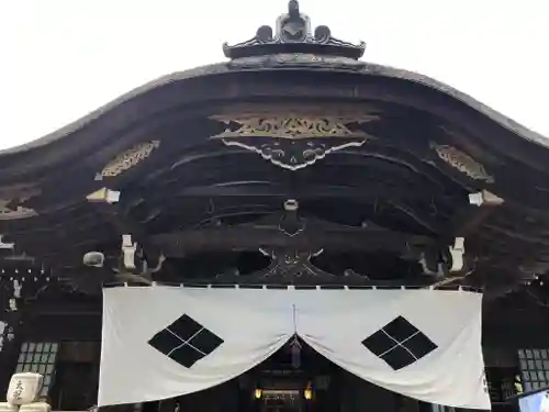 武田神社の本殿・本堂