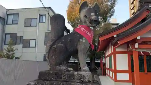 稲荷神社の狛犬