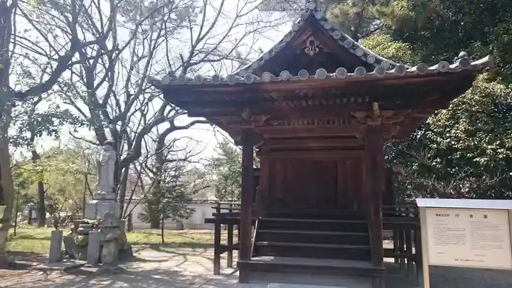 鶴林寺の本殿・本堂