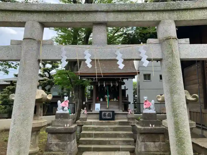八幡神社の{uncategorized: "未分類", other: "その他", undefined: "問題あり", building: "その他建物", grave: "お墓", sacred_gate: "鳥居", guardian: "狛犬", statue: "像", buddha: "仏像", history: "歴史", nature: "自然", garden: "庭園", animal: "動物", pagoda: "塔", temizu: "手水舎", mountain_gate: "山門・神門", sanctuary: "本殿・本堂", subordinate: "末社・摂社", art: "芸術", scenery: "景色", jizo: "地蔵", ema: "絵馬", goshuin: "御朱印", omikuji: "おみくじ", items: "授与品その他", amulet: "お守り", goshuincho: "御朱印帳", eats: "食事", festival: "お祭り", votive_dance: "神楽", shichigosan: "七五三参", wedding: "結婚式", experience: "体験その他", initially: "初詣", around: "周辺", anti_infection: "感染症対策"}