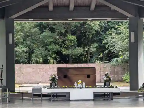 千鳥ヶ淵戦没者墓苑(東京都)