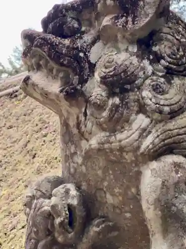 三所神社の狛犬