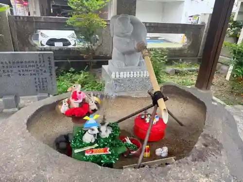 三輪神社の{uncategorized: "未分類", other: "その他", undefined: "問題あり", building: "その他建物", grave: "お墓", sacred_gate: "鳥居", guardian: "狛犬", statue: "像", buddha: "仏像", history: "歴史", nature: "自然", garden: "庭園", animal: "動物", pagoda: "塔", temizu: "手水舎", mountain_gate: "山門・神門", sanctuary: "本殿・本堂", subordinate: "末社・摂社", art: "芸術", scenery: "景色", jizo: "地蔵", ema: "絵馬", goshuin: "御朱印", omikuji: "おみくじ", items: "授与品その他", amulet: "お守り", goshuincho: "御朱印帳", eats: "食事", festival: "お祭り", votive_dance: "神楽", shichigosan: "七五三参", wedding: "結婚式", experience: "体験その他", initially: "初詣", around: "周辺", anti_infection: "感染症対策"}