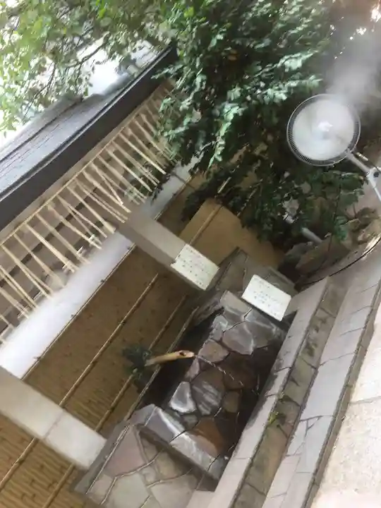 銀杏岡八幡神社の手水舎