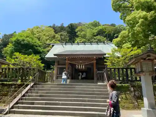 安房神社の{uncategorized: "未分類", other: "その他", undefined: "問題あり", building: "その他建物", grave: "お墓", sacred_gate: "鳥居", guardian: "狛犬", statue: "像", buddha: "仏像", history: "歴史", nature: "自然", garden: "庭園", animal: "動物", pagoda: "塔", temizu: "手水舎", mountain_gate: "山門・神門", sanctuary: "本殿・本堂", subordinate: "末社・摂社", art: "芸術", scenery: "景色", jizo: "地蔵", ema: "絵馬", goshuin: "御朱印", omikuji: "おみくじ", items: "授与品その他", amulet: "お守り", goshuincho: "御朱印帳", eats: "食事", festival: "お祭り", votive_dance: "神楽", shichigosan: "七五三参", wedding: "結婚式", experience: "体験その他", initially: "初詣", around: "周辺", anti_infection: "感染症対策"}