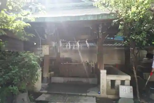 小野照崎神社の手水舎