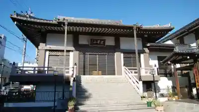 万年寺の本殿・本堂