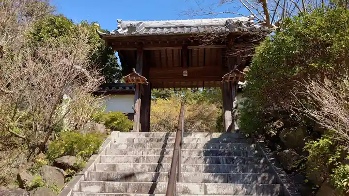 覚園寺の山門・神門
